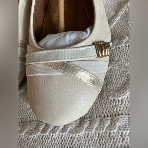 NEW! Euro Soft by Sofft Cream Color Ballet Flats Women’s Size 8.5 - Picture 8 of 16